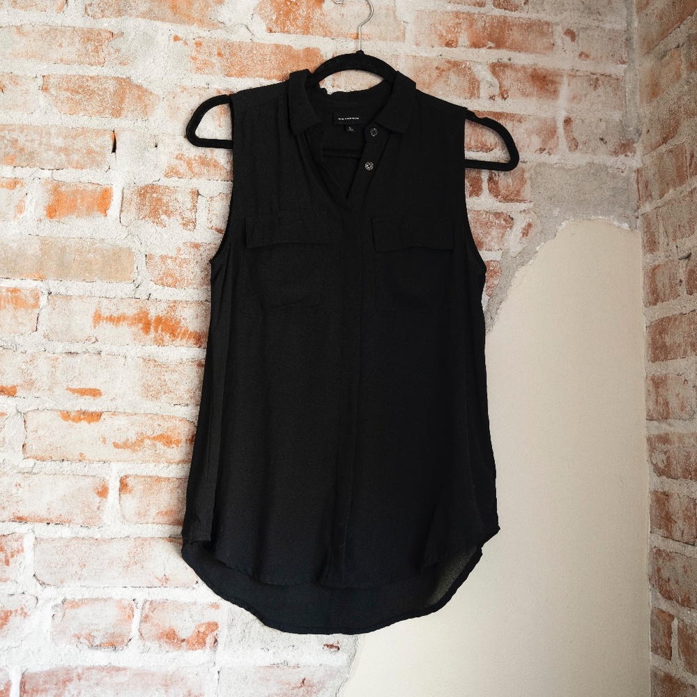 Who What Wear Black Button Up Collared Tank Top
